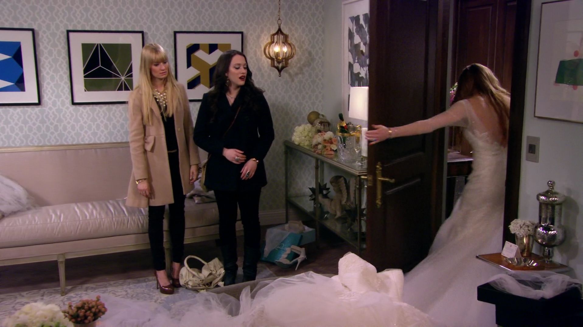 2BrokeGirls-S03E21-557.jpg