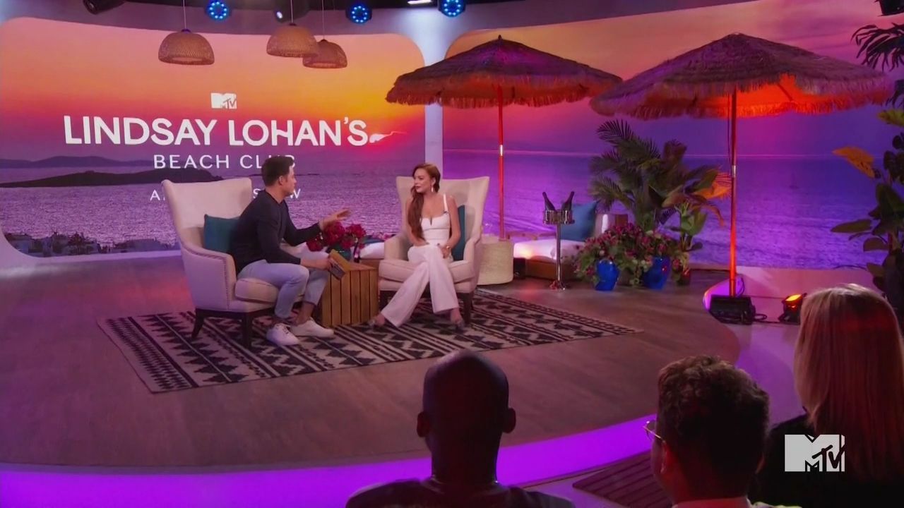 LohanBeachClubAftershow-S01E01_050.jpg