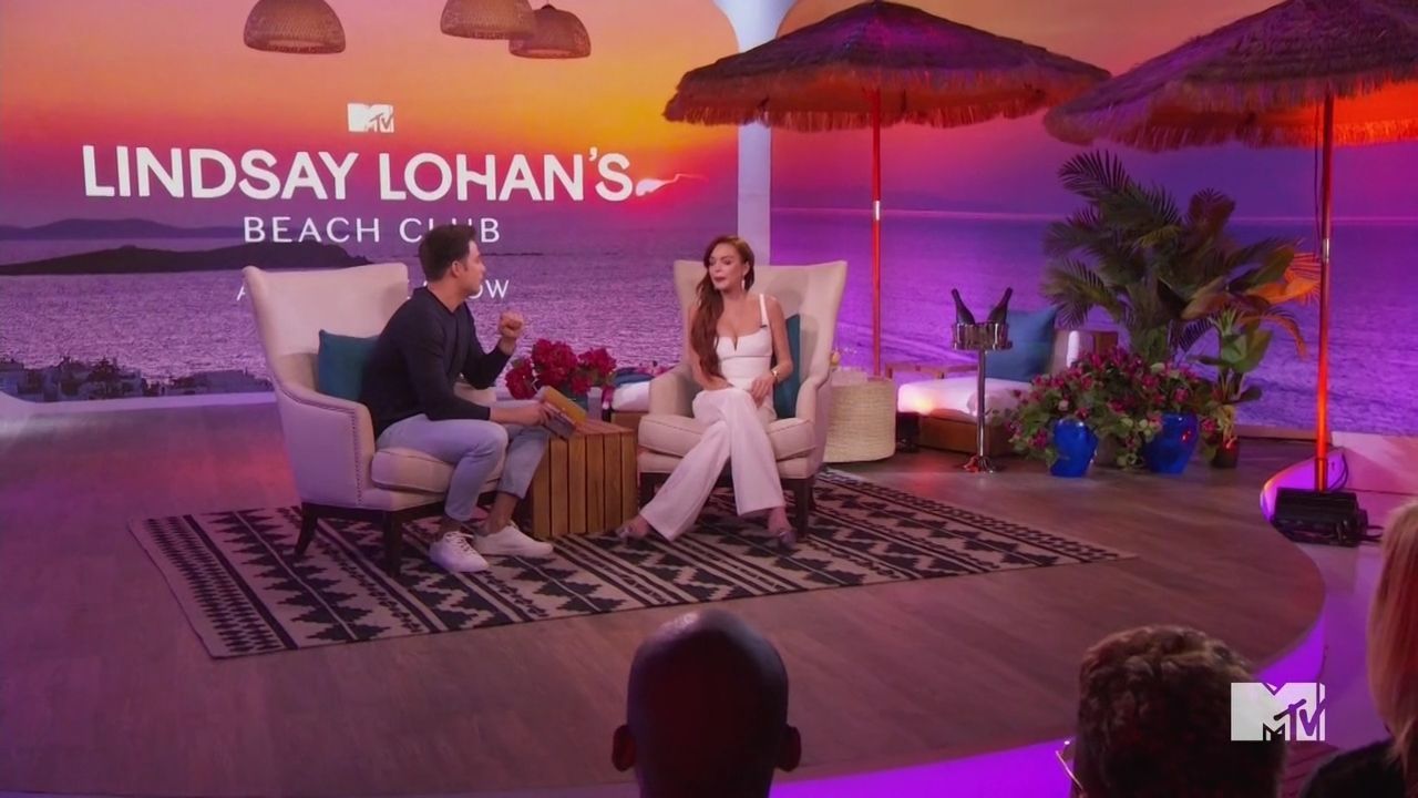 LohanBeachClubAftershow-S01E01_054.jpg