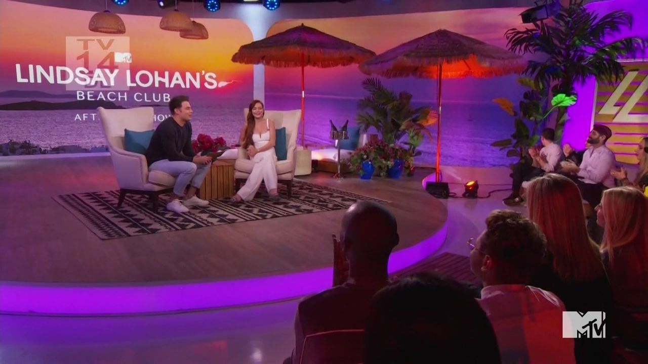 LohanBeachClubAftershow-S01E01_434.jpg