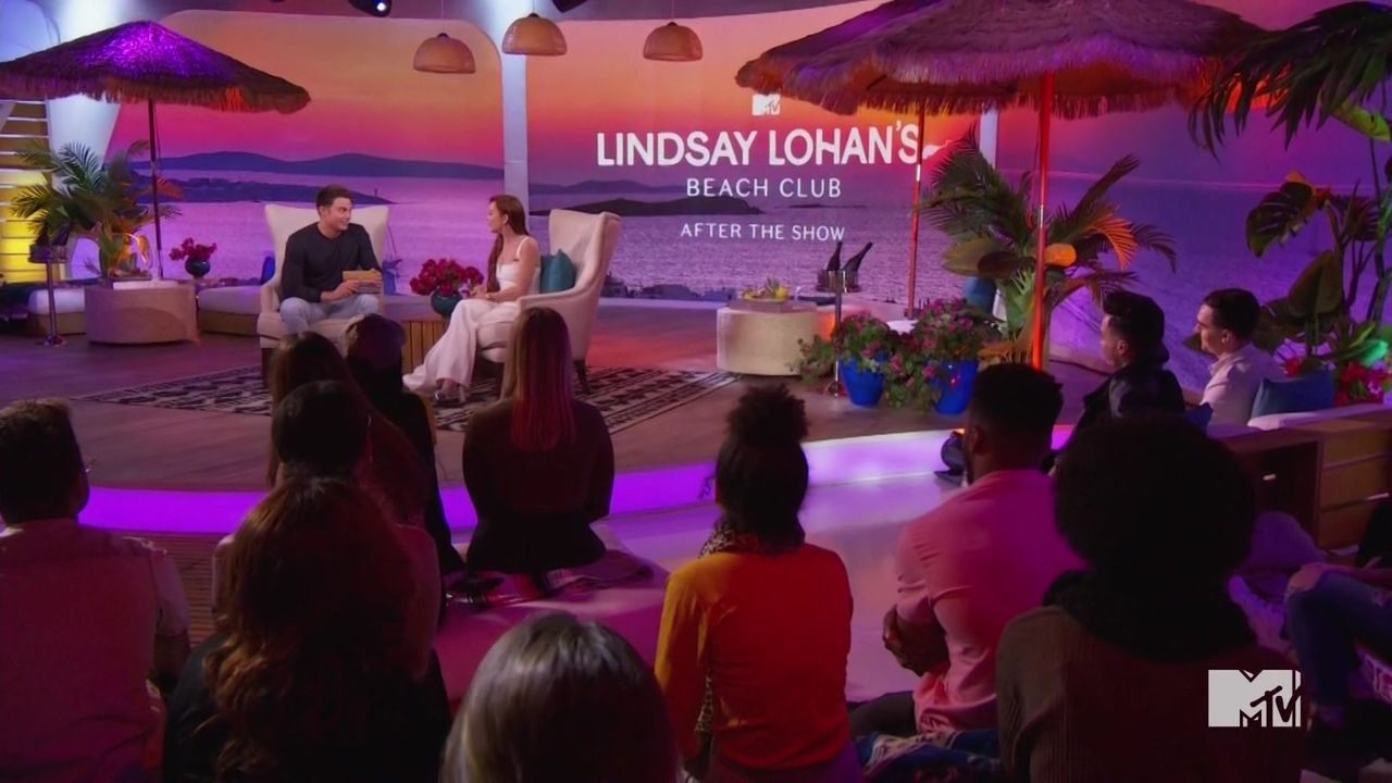 LohanBeachClubAftershow-S01E01_595.jpg