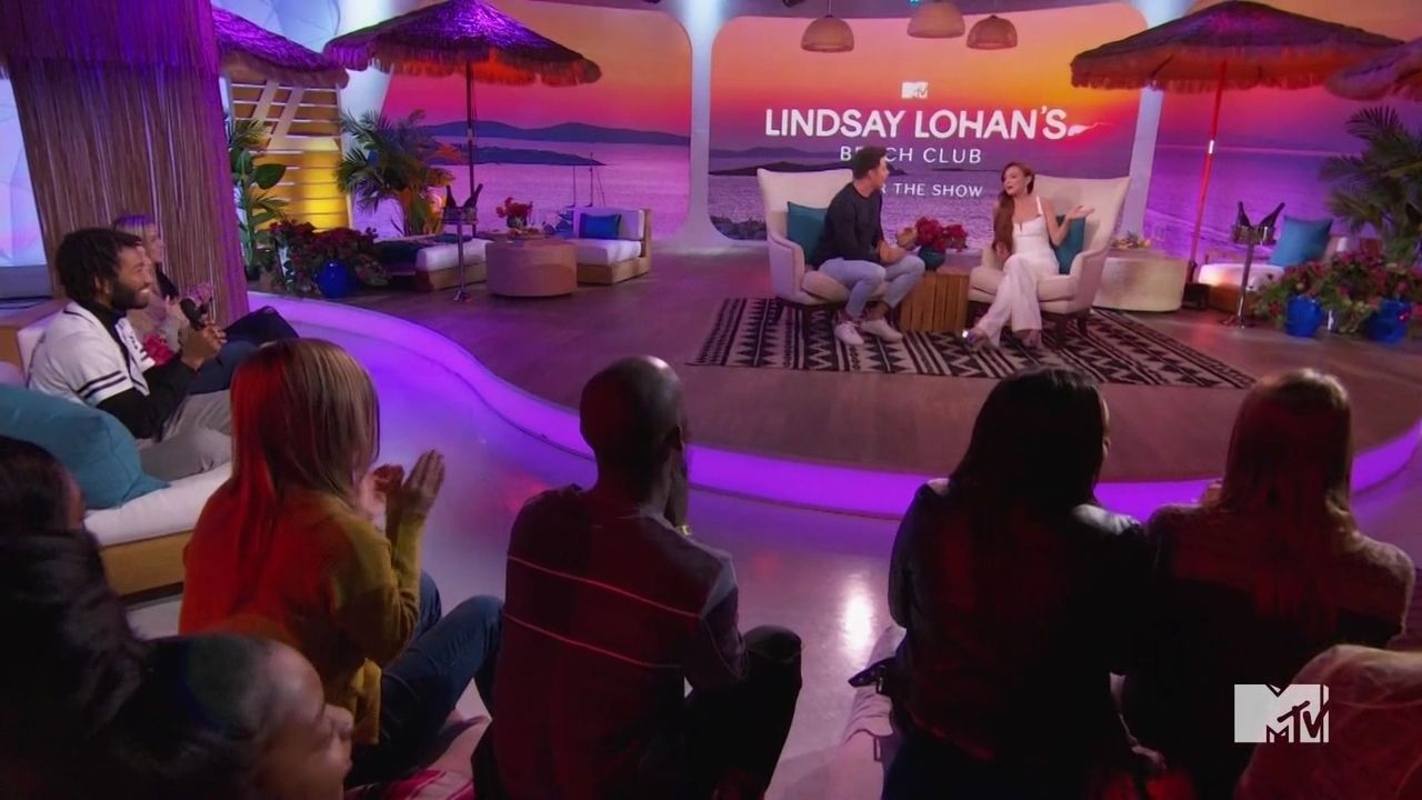 LohanBeachClubAftershow-S01E01_685.jpg