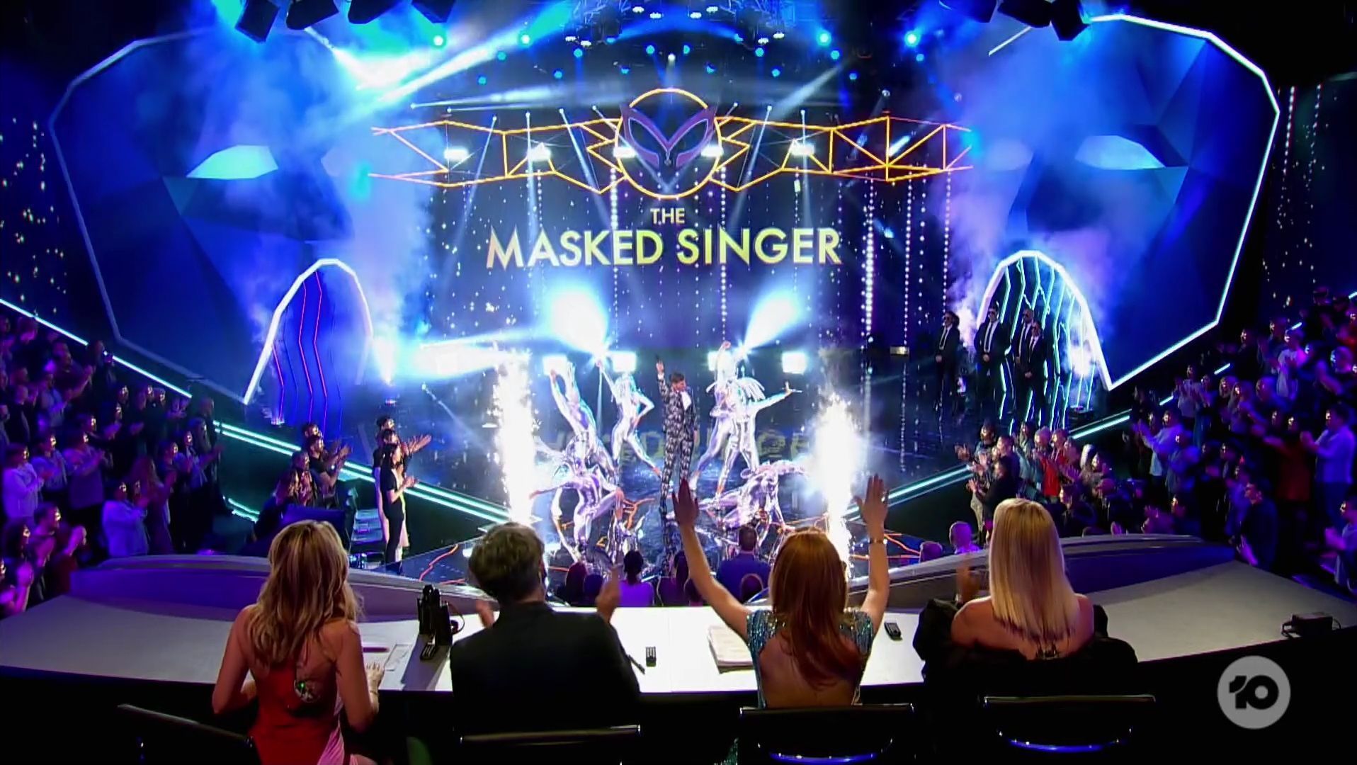 TheMaskedSingerAU-S01E01-015.jpg