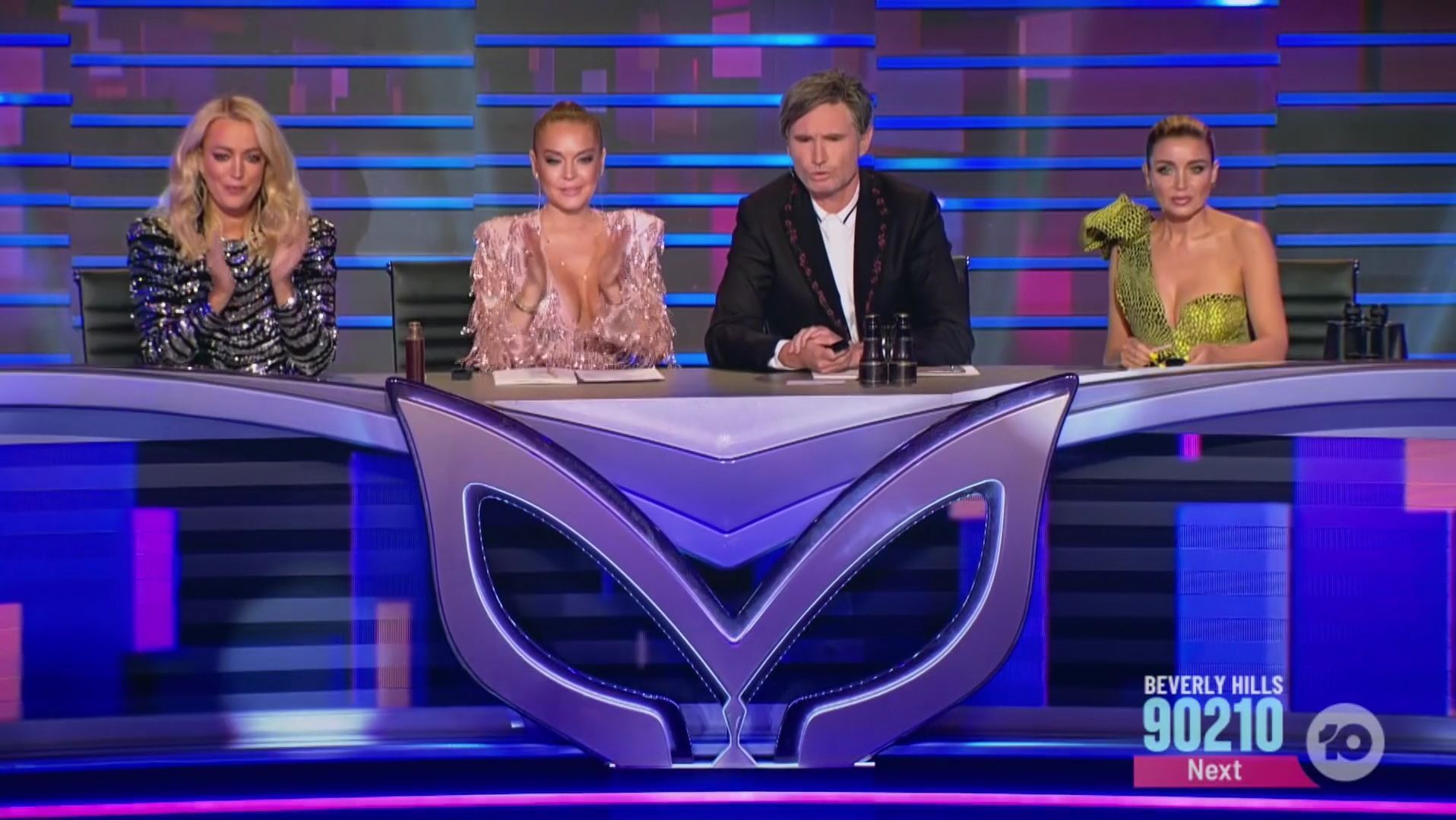 TheMaskedSingerAU-S01E02-088.jpg