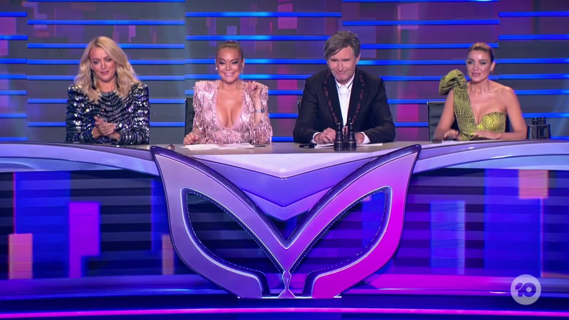 TheMaskedSingerAU-S01E02-208.jpg