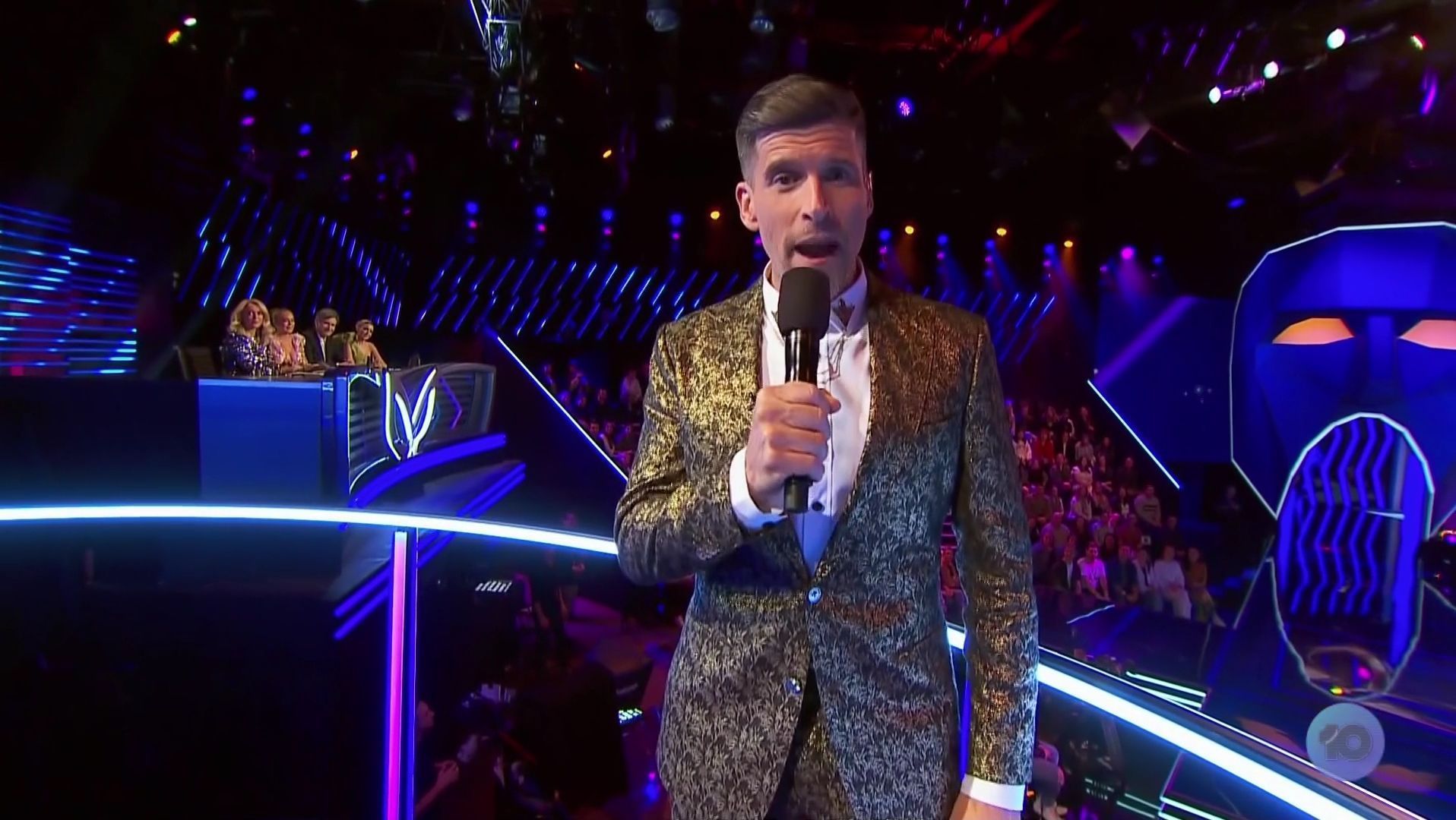 TheMaskedSingerAU-S01E02-263.jpg