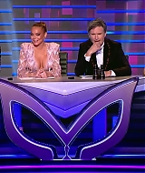 TheMaskedSingerAU-S01E02-015.jpg