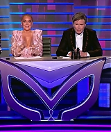 TheMaskedSingerAU-S01E02-020.jpg