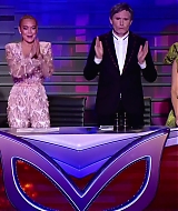 TheMaskedSingerAU-S01E02-028.jpg