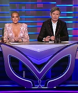 TheMaskedSingerAU-S01E02-092.jpg