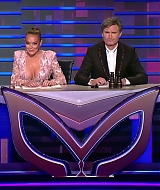 TheMaskedSingerAU-S01E02-211.jpg