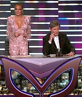 TheMaskedSingerAU-S01E02-216.jpg