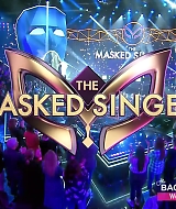 TheMaskedSingerAU-S01E04-007.jpg