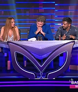 TheMaskedSingerAU-S01E04-074.jpg