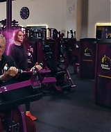 PlanetFitness_WhatsGottenIntoLindsay-301.jpg