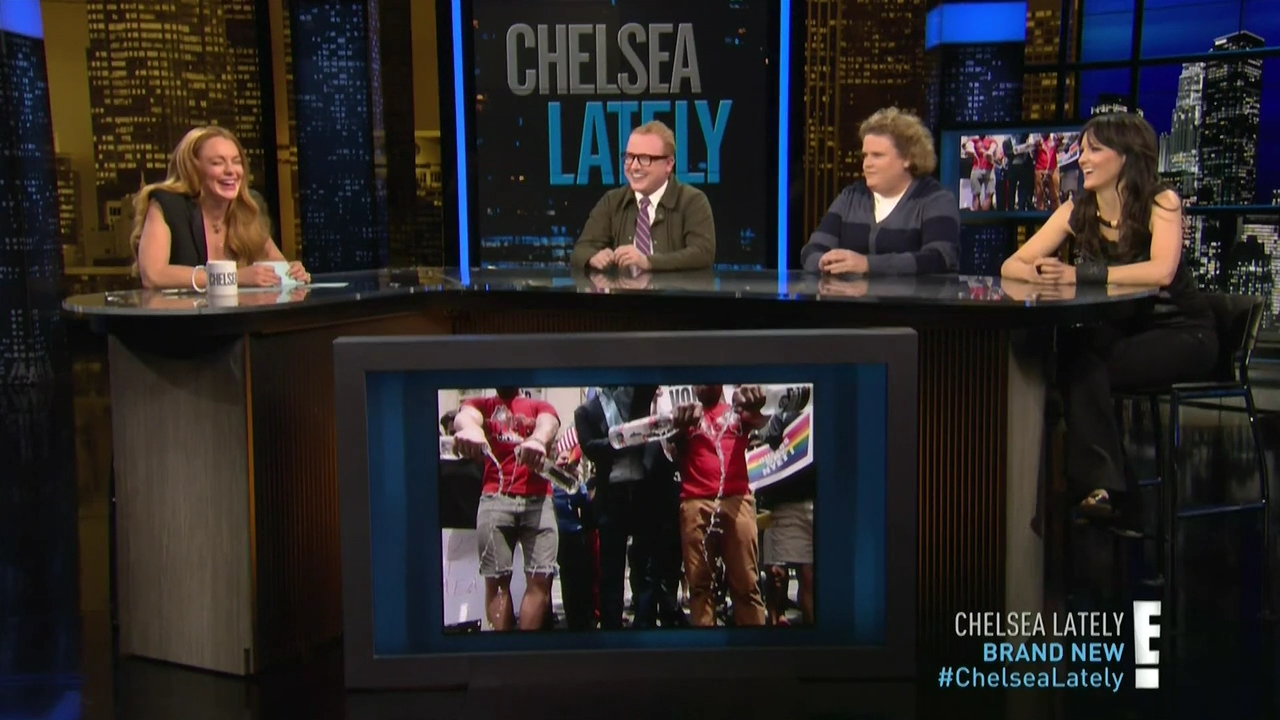 ChelseaLately_330.jpg