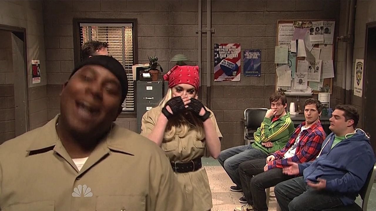 SNL-S37E16-339.jpg