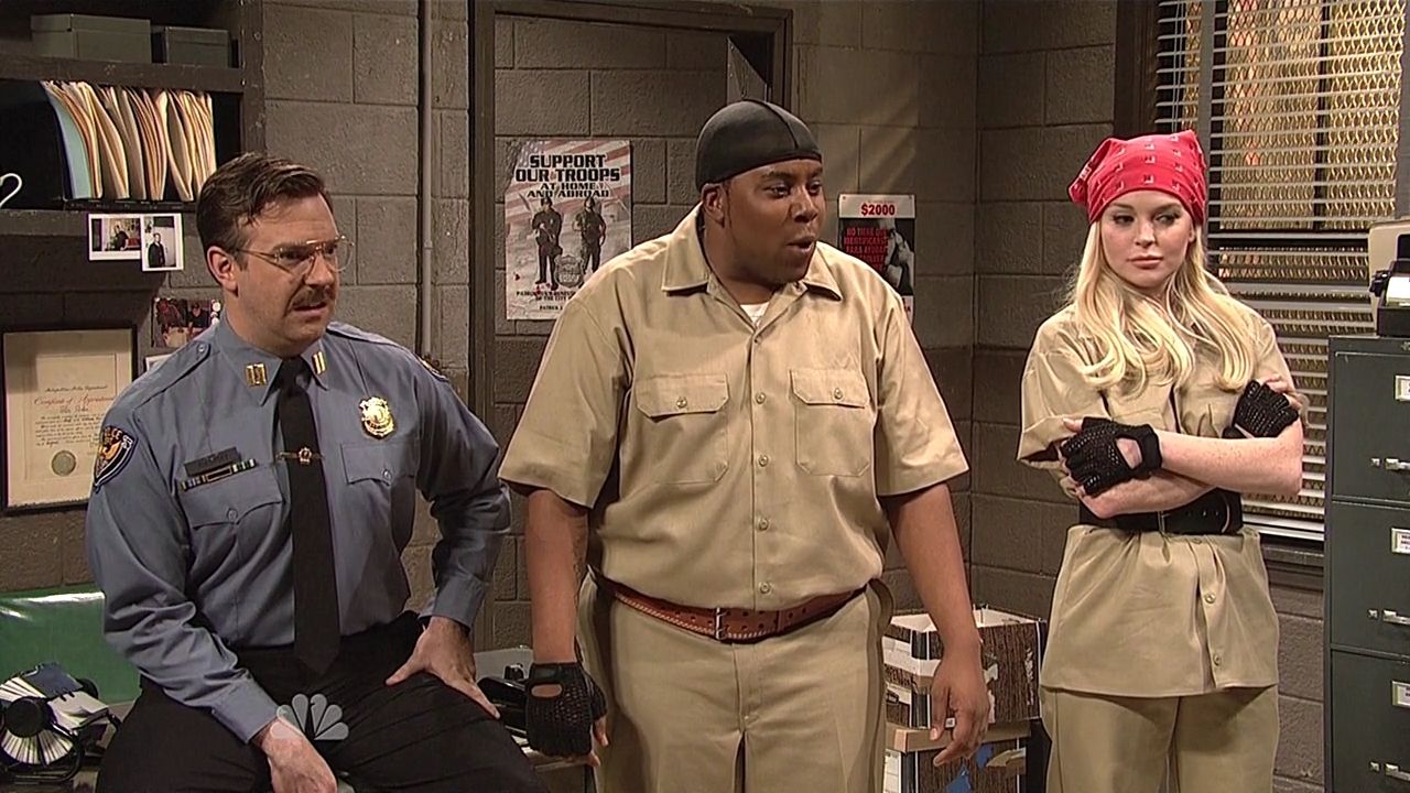 SNL-S37E16-378.jpg