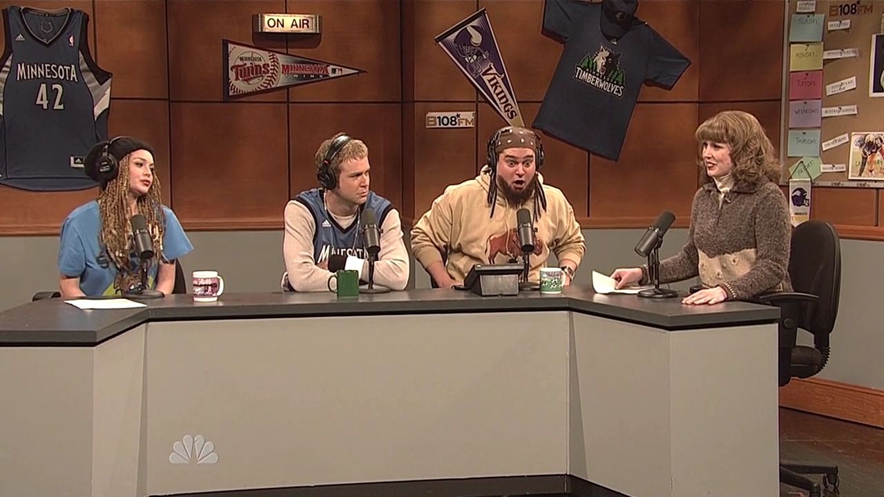 SNL-S37E16-604.jpg