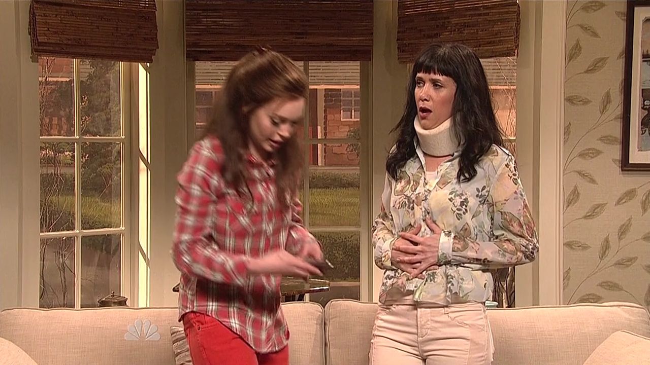 SNL-S37E16-812.jpg