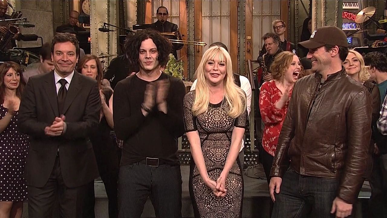 SNL-S37E16-906.jpg