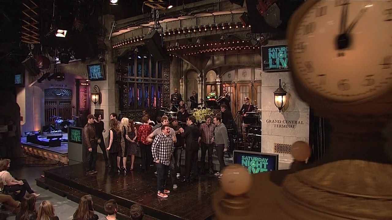 SNL-S37E16-936.jpg