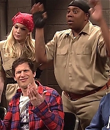 SNL-S37E16-325.jpg