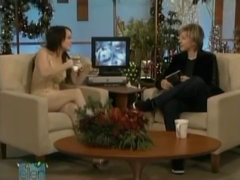 2005-EllenDeGeneresShow-075.jpg