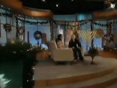 2005-EllenDeGeneresShow-205.jpg