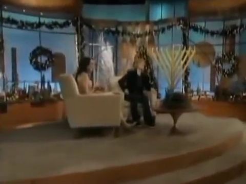 2005-EllenDeGeneresShow-206.jpg