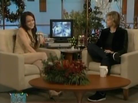 2005-EllenDeGeneresShow-247.jpg